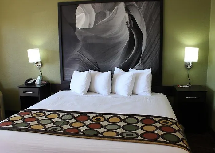 Super 8 By Wyndham Nau/downtown Conference Center Flagstaff