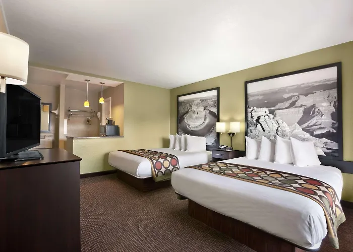 Motel Super 8 By Wyndham Nau/downtown Conference Center 2*