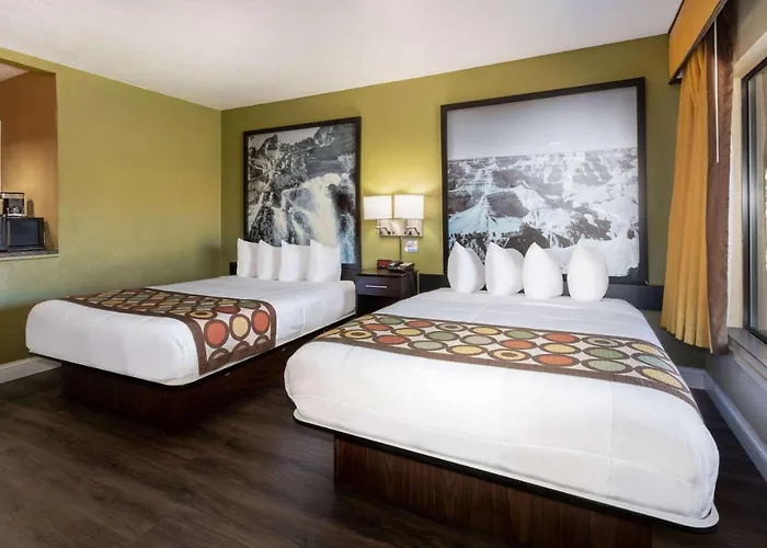 Super 8 By Wyndham Nau/downtown Conference Center Flagstaff