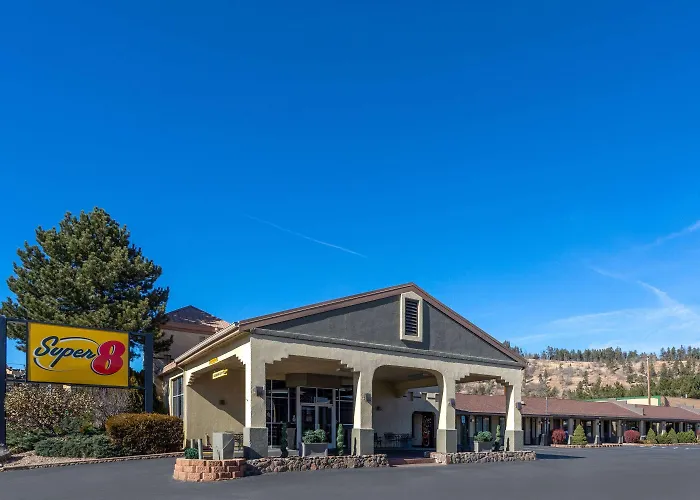 Super 8 By Wyndham Nau/downtown Conference Center Motel Flagstaff