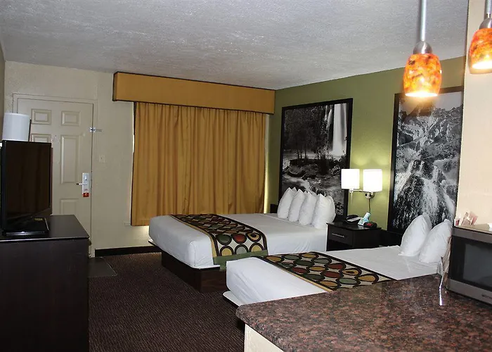 Super 8 By Wyndham Nau/downtown Conference Center Flagstaff